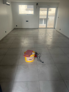 Photo de galerie - Carreaux 60/60 pose droite ( salon )