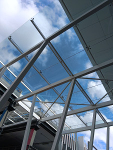 Photo de galerie - Nettoyage vitres intérieur et extérieur a la nacelle 