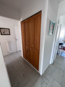 Photo de galerie - Remise en place d’une porte de placard - Après