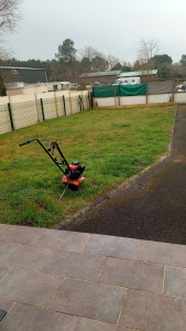 Photo de galerie - Passage du motoculteur sur st Paul en bon client regulier