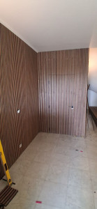 Photo de galerie - Pose de panneaux acoustique haut de gamme , porte incrusté. 