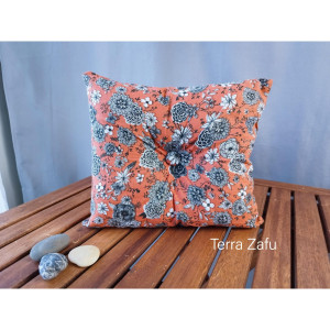 Photo de galerie - Création de coussins de méditation 