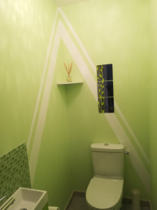 Photo de galerie - Peinture avec motifs bandes