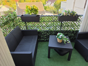 Photo de galerie - Balcon  avec salon jardin 