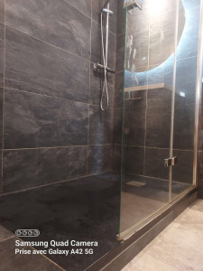 Photo de galerie - Pose de douche receveur extra plat 140×90