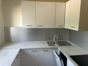 Photo de galerie - Montage des cuisines
