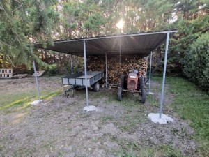 Photo de galerie - Fabrication d'un abri bois et rangement de 8 stères