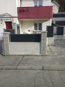 Photo de galerie - Réalisation d'un muret avec clôture