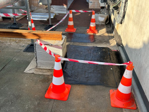 Photo de galerie - Réparation d'urgence sur toiture industrielle à  l'aide d'élastomères bitumineux armés.