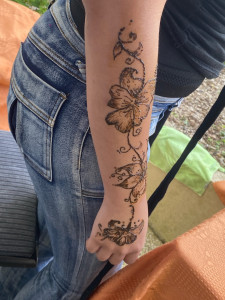 Photo de galerie - Prestation de henné