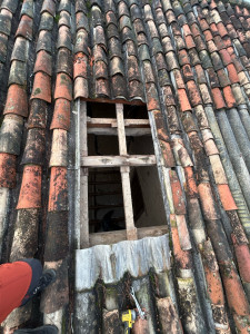 Photo de galerie - Plaque translucide défectueuse enlever 