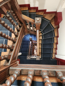 Photo de galerie - Pose d'un passage d'escalier avec raccord. 