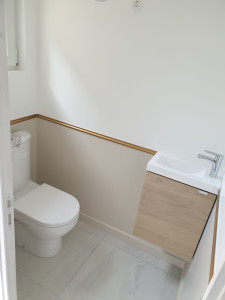 Photo de galerie - Pose de toilette, lave main, enduit peinture finition 