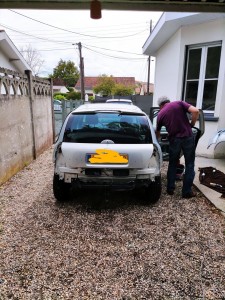 Photo de galerie - Démontage de ma clio 2 pour peinture complète