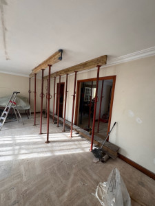 Photo de galerie - Démolition de mur et pose d’un HEB métallique