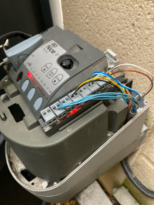 Photo de galerie - Réparations motorisation portail 