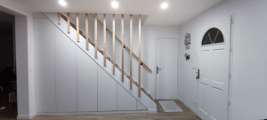 Photo de galerie - -renovation et aménagement des escaliesr avec des placards

-rambarde avec des tasseaux en bois


