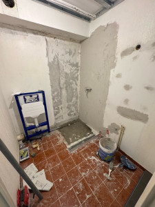 Photo de galerie - Salle bain complète avec pose de toilettes suspendu 