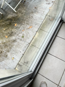 Photo de galerie - Nettoyeur de vitres