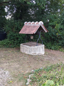 Photo de galerie - Maçonnerie ramonage couverture terrassement démoussage 