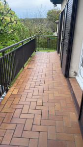 Photo de galerie - Avant l’enlèvement du carrelage 