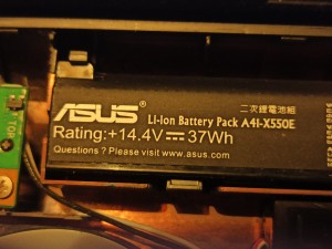 Photo de galerie - Changement de  batterie interne d’un ordinateur portable