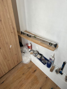 Photo de galerie - Fabrication étagère sur mesure 