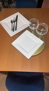 Photo de galerie - Location de vaisselle ronde ou carrée
