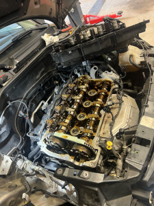 Photo de galerie - Remplacement du kit chaîne de distribution sur une mini cooper 1.6 vti