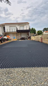 Photo de galerie - Pose de stabilisateurs de graviers de finition pour véhicules légers. 