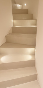 Photo de galerie -  escaliers beton ciré 