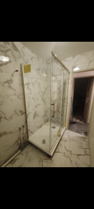Photo de galerie - J'ai installé la paroi de douche, et j'ai fait aussi le carrelage


