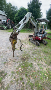 Photo de galerie - Terrassement dans des bâtiments possible se casse dalle de béton 