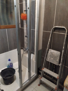 Photo de galerie - Prolongation du mur , avec carrelage .