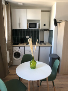 Photo de galerie - Montage mobilier et cuisine pour petite location
