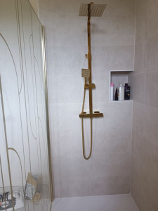 Photo de galerie - Transformers une chambre a uns salle de bain italienne 