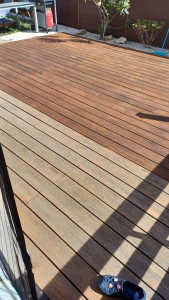 Photo de galerie - Nettoyage + peinture terrasse 