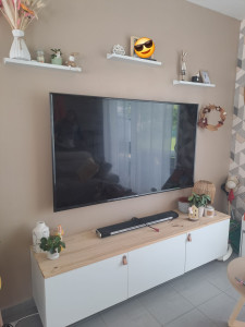 Photo de galerie - Accroche TV 65 