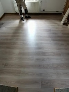 Photo de galerie - Pose parquet stratifié chambre 12 m2 