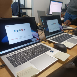 Photo de galerie - - Réparation PC portable et fixe
- Dépannage (ordinateur lent, bugs, virus…)
Installation de logiciels et systèmes
- Nettoyage et optimisation des performances
- Conseils et accompagnement