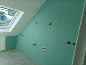 Photo de galerie - Pose de placo futur salle de bain avec platine pour arrivé d'eau