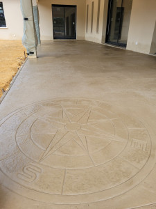 Photo de galerie - Terrasse béton empreinte coloré