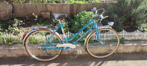 Photo de galerie - Réfection complète du vélo et conservation de toutes les pièces d'origine.