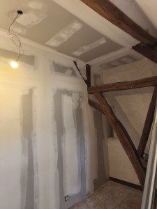 Photo de galerie - Bandes joints placo poutres apparentes 
