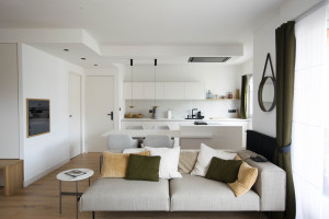 Photo de galerie - Chaque rénovation commence par une réflexion sur les volumes, la lumière et les usages. L'objectif : créer un intérieur harmonieux, fonctionnel et durable, parfaitement adapté au mode de vie de ses occupants.