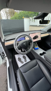 Photo de galerie - Nettoyage intérieur - Tesla Model Y