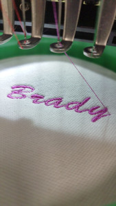 Photo de galerie - Tenue personnalisée : Broderie