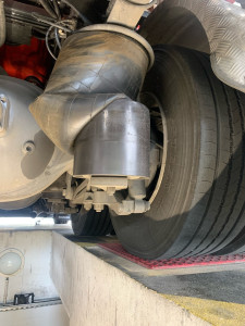 Photo de galerie - Remplacement suspension pneumatique, poids-lourds