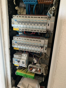 Photo de galerie - Remplacement armoire électrique 