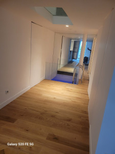Photo de galerie - Pose flottante de parquet clipsable. 